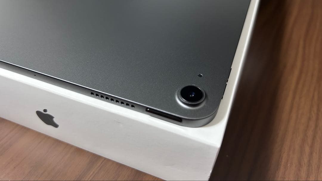 Apple iPad Air(第5世代)64GB【バッテリー最大容量100%】