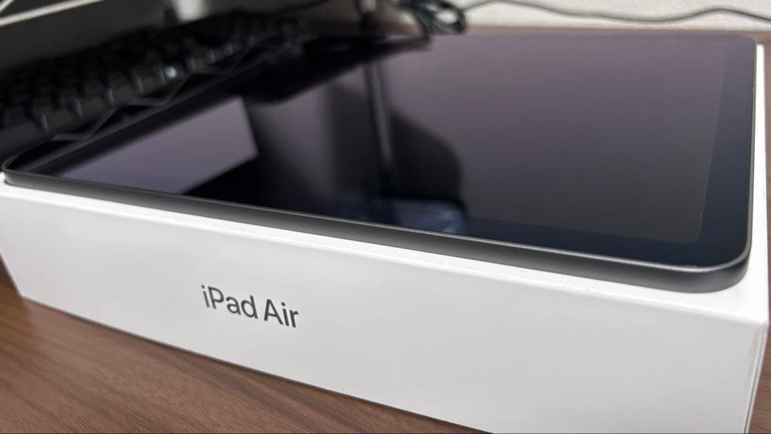 Apple iPad Air(第5世代)64GB【バッテリー最大容量100%】