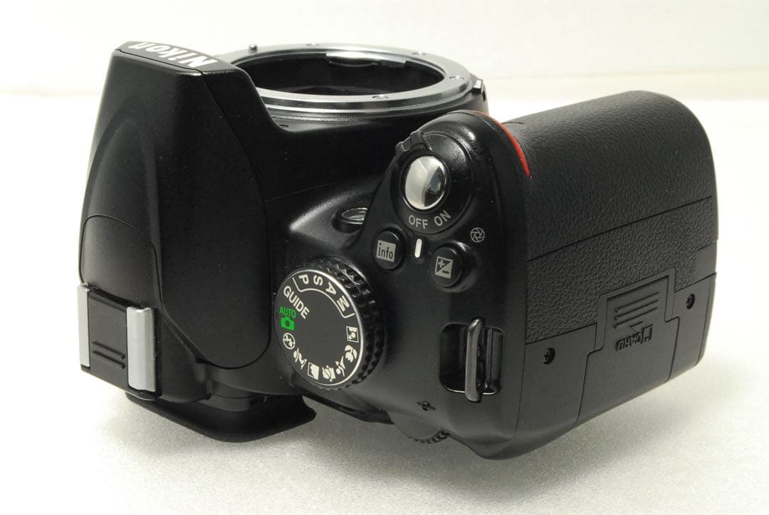 KEINZ様_Nikon D3000 ❤️レンズキット ニコン 一眼レフ カメラ