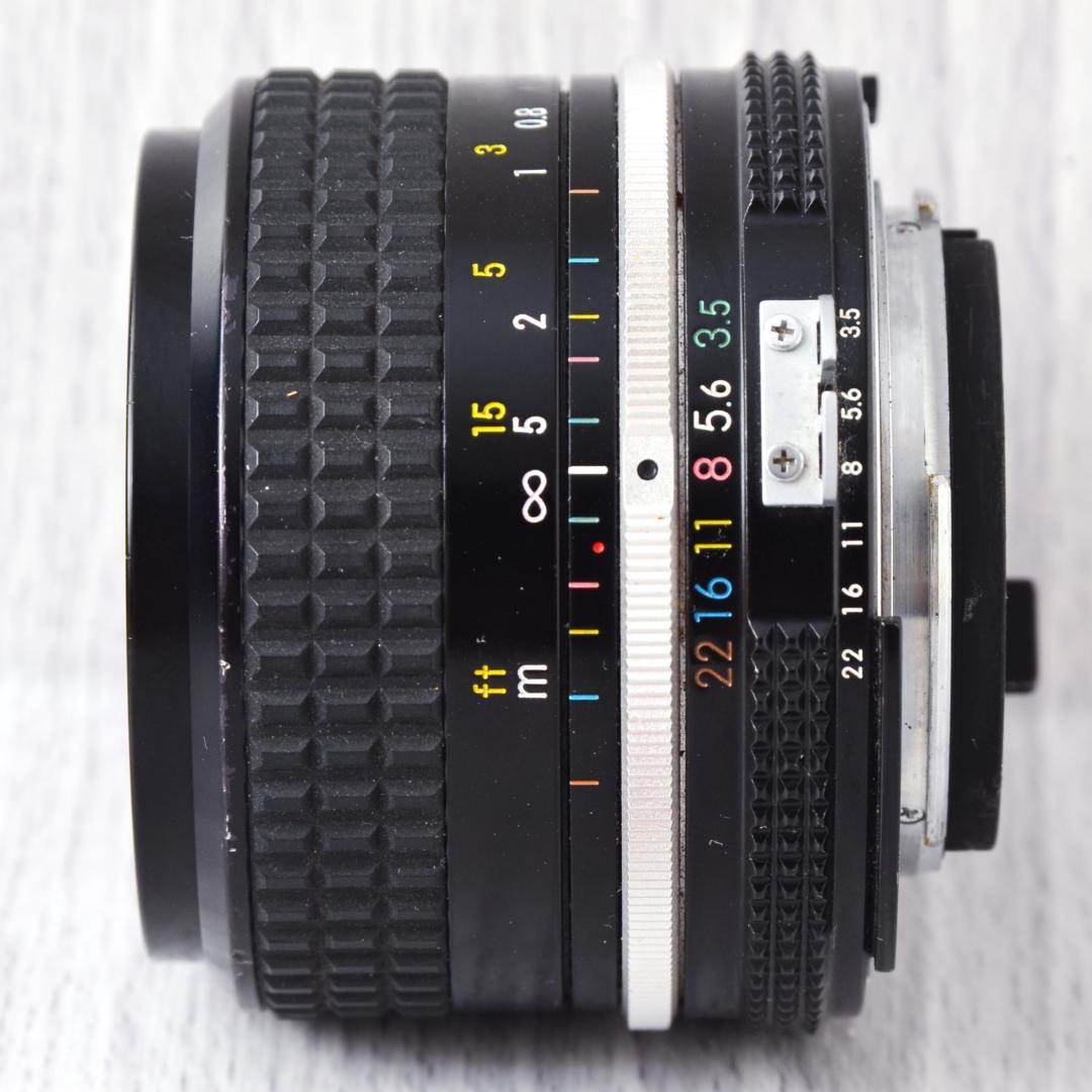 Nikon NIKKOR 28mm 1:3.5 Fマウントフィルムカメラレンズ