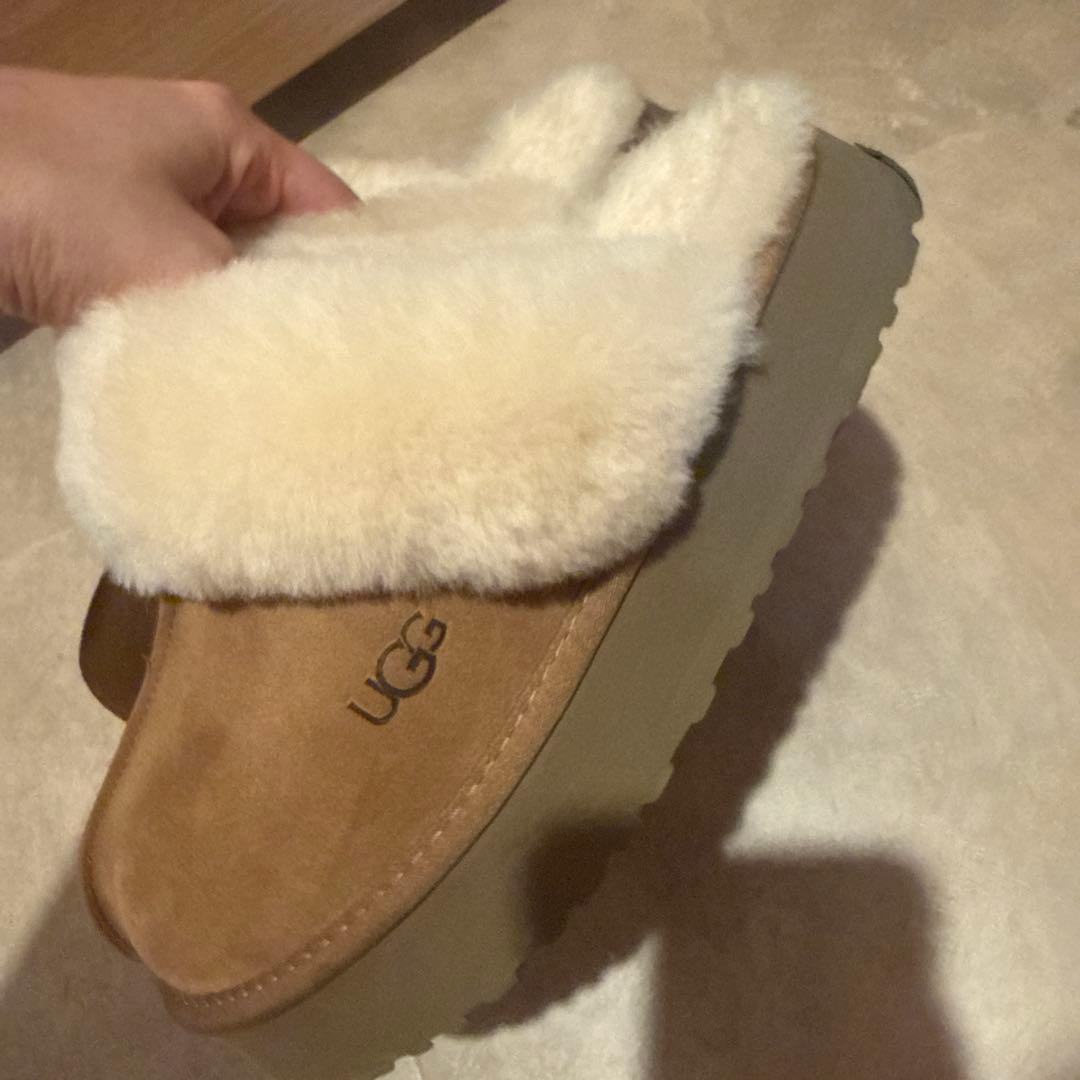 UGG disquetteブラウンスエードファームートン ブーツ スリッポン