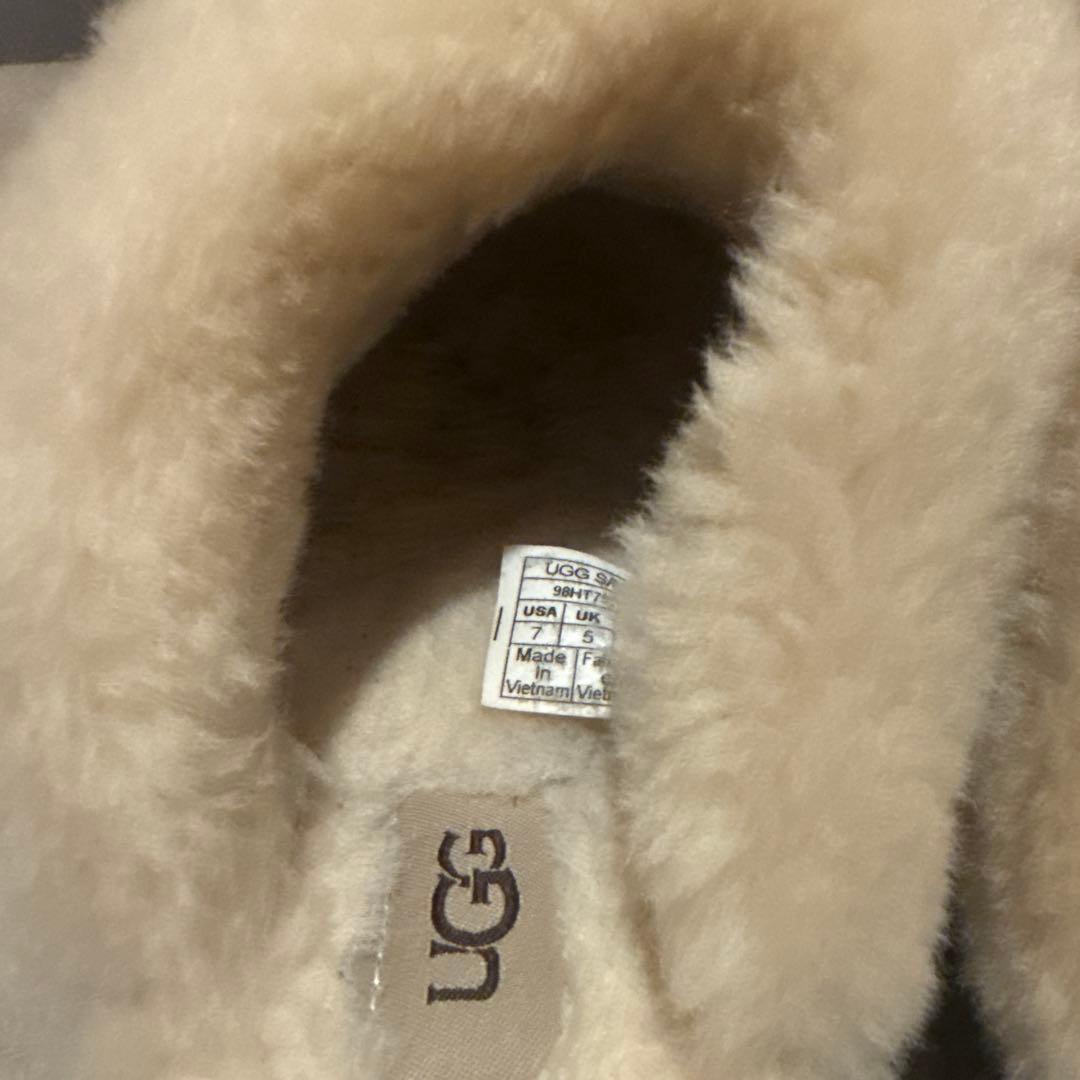 UGG disquetteブラウンスエードファームートン ブーツ スリッポン