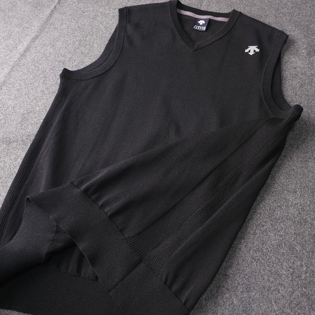 近年モデル デサントゴルフ 立体ロゴ Vネック ゴルフニットベスト 黒 L