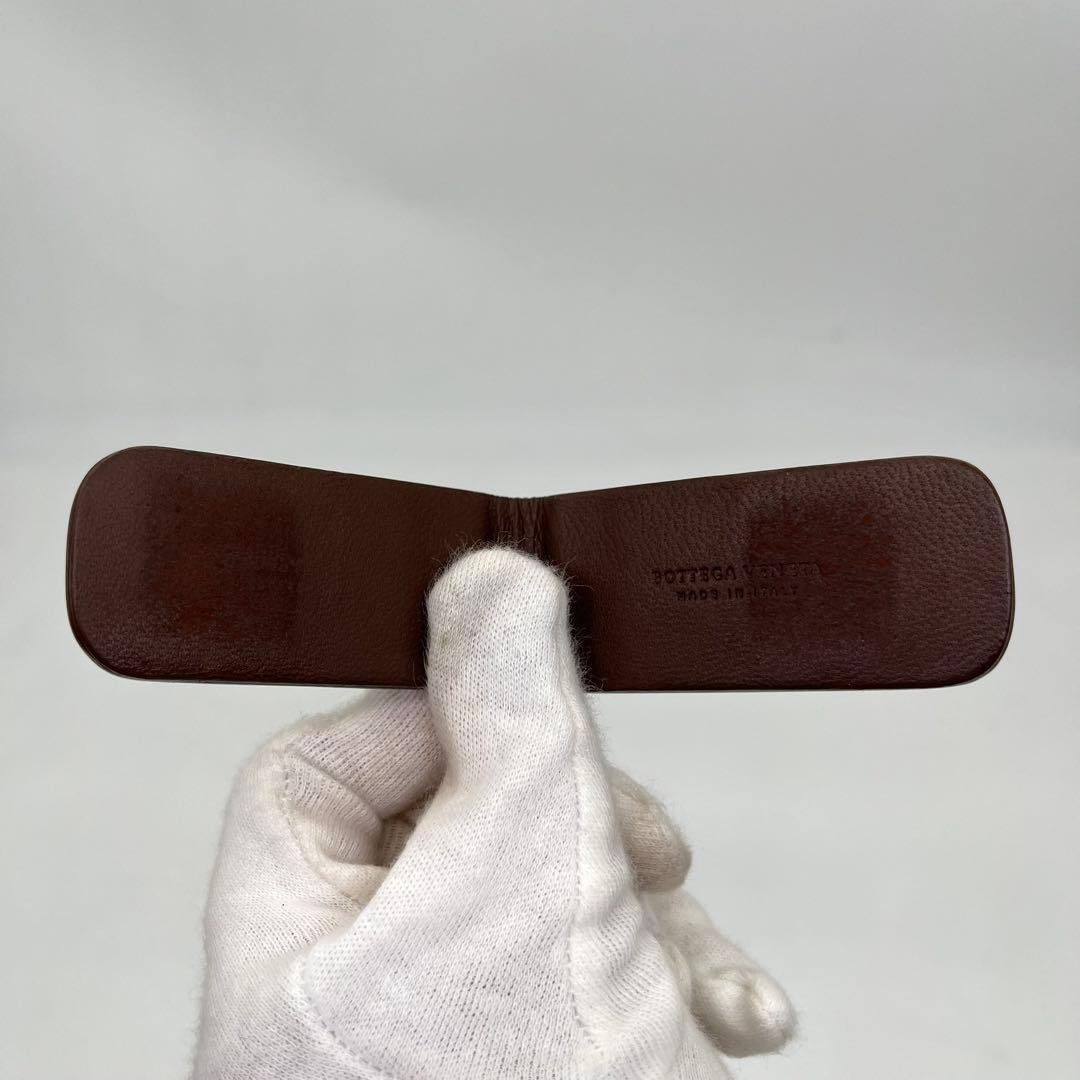 【美品】 ボッテガヴェネタ イントレチャート マネークリップ お札 茶 レザー