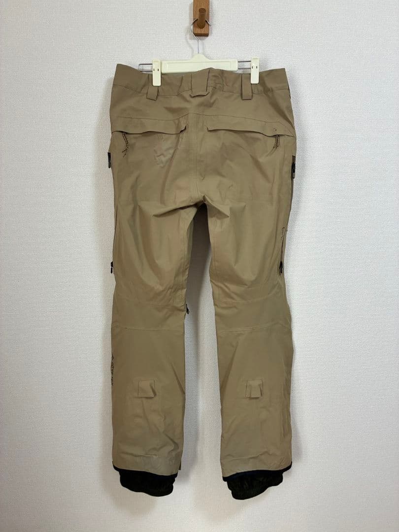 【BURTON [ak]・クリーニング済み】スノーボードウェア パンツ M