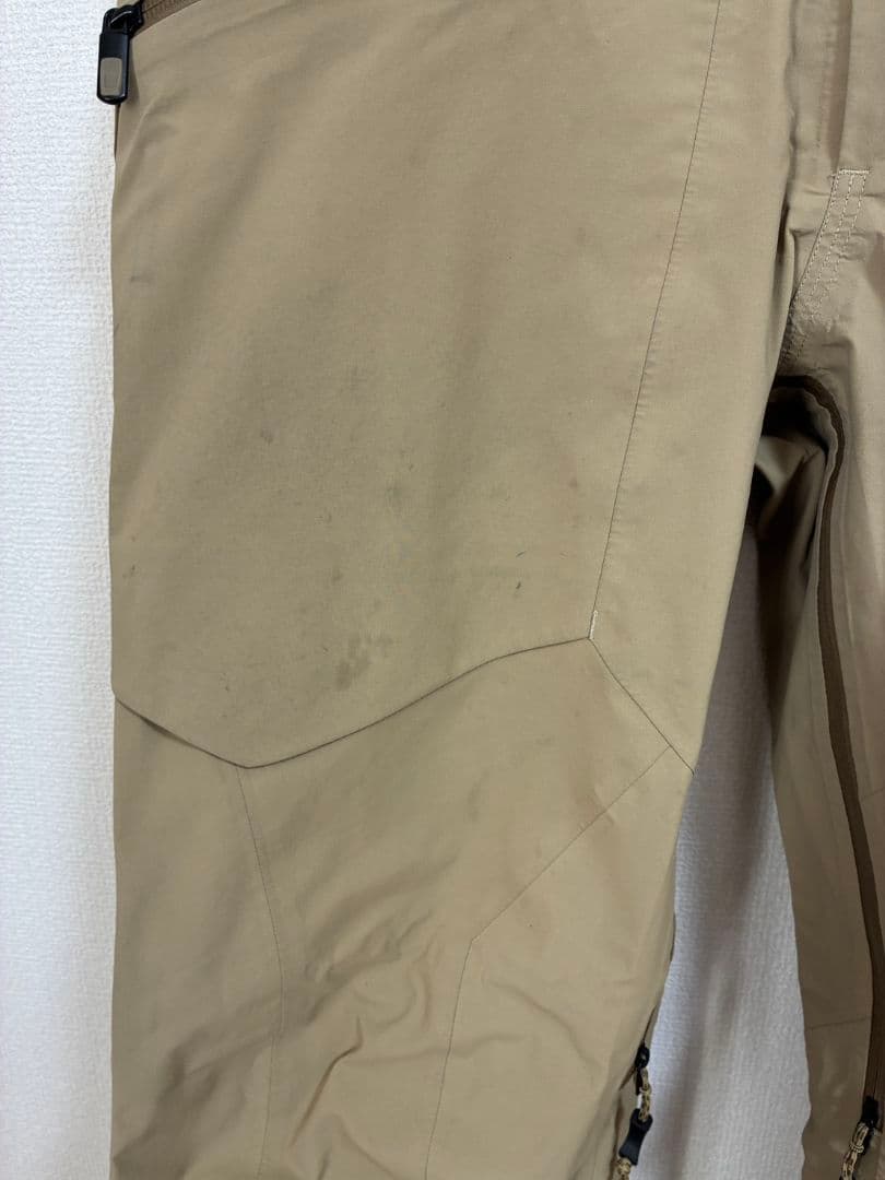 【BURTON [ak]・クリーニング済み】スノーボードウェア パンツ M