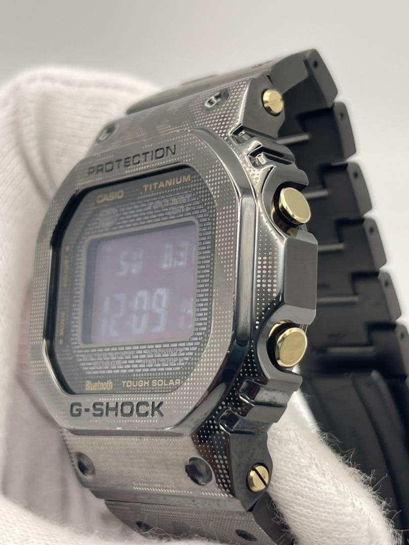 美品 G-SHOCK GMW-B5000TCM-1JR チタン カシオ迷彩