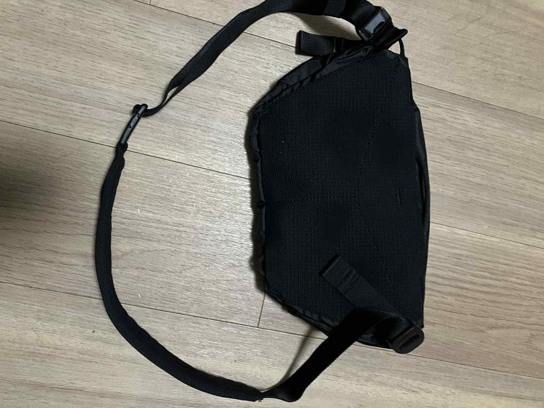 ボディバッグ・ウエストポーチ Peak Design Outdoor Sling 4L Black