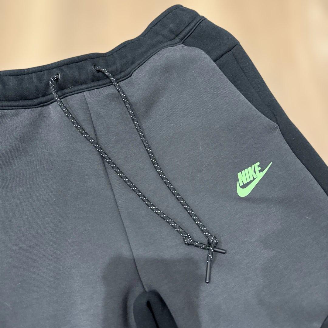 ナイキ　テックフリース　メンズ　上下セット