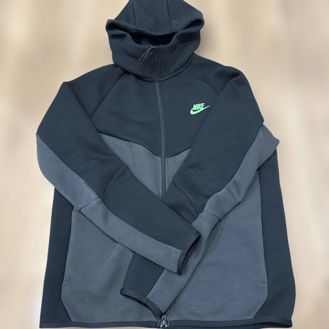 ナイキ　テックフリース　メンズ　上下セット