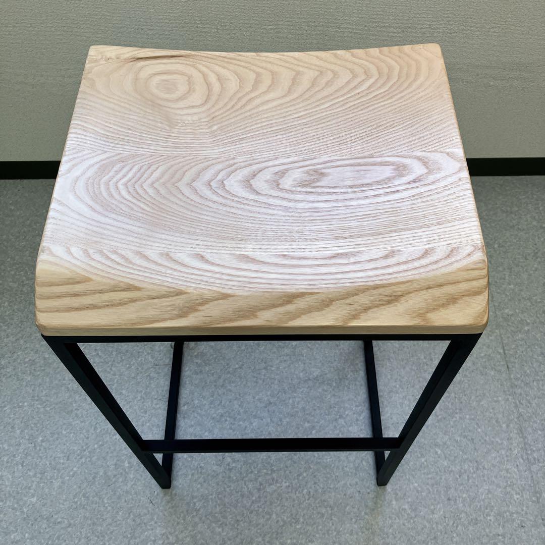 スツール・椅子　木製チェアー　鉄製脚　中古品