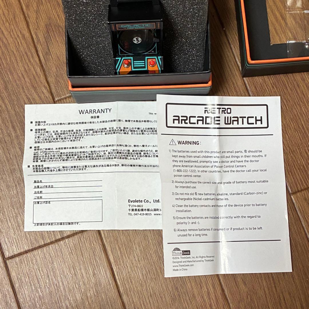 未使用品 ThinkGeek レトロアーケードウォッチ 電池切れ