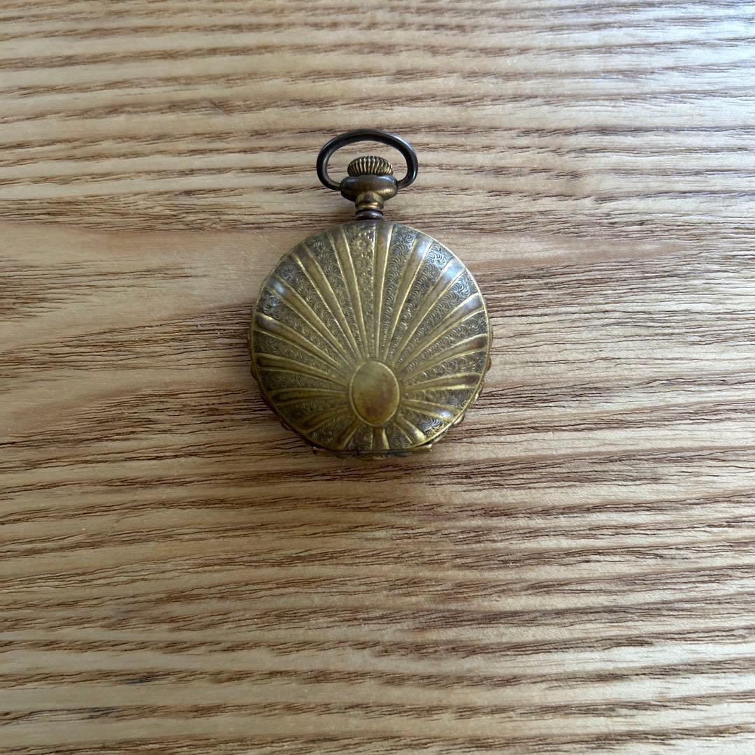 ホ*》様 ゴールドアナログ腕時計とブレスレットウォッチセット