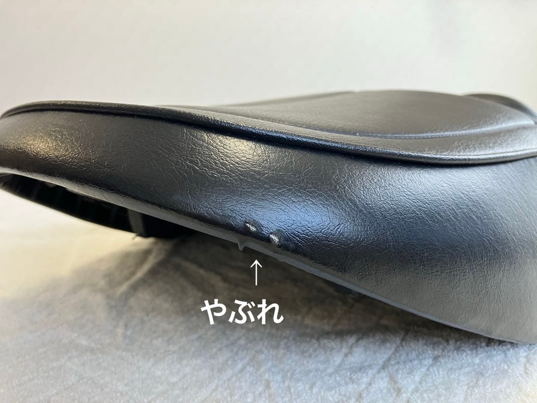 Kawasaki カワサキ ゼファー1100 シート 純正　あんこ抜き加工済み