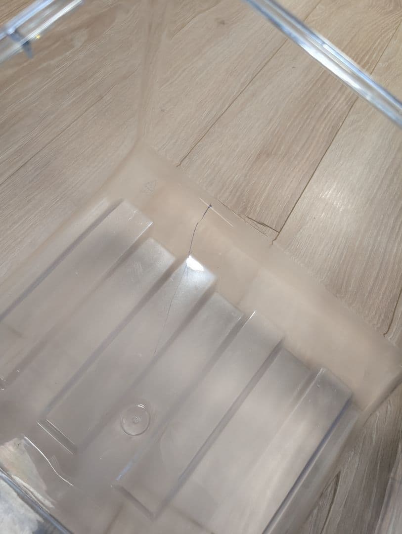 アイリスオーヤマ　ノンフロン冷凍庫　60L