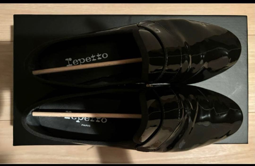 1*P様 新品未使用レペットrepettoマイケルエナメルローファーブラック38