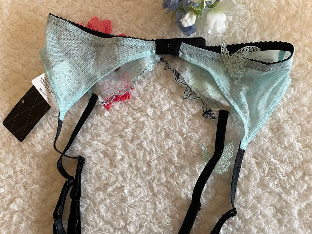 サルート 83G TU ガーターベルト マリリンモンロー