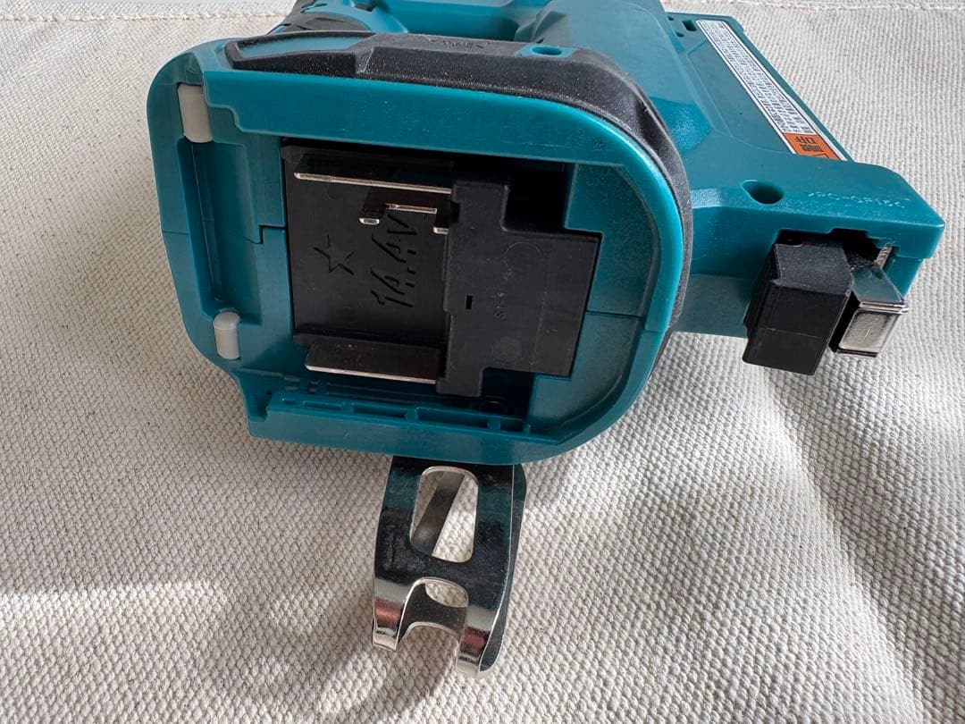 マキタ 14.4V コードレスタッカー　ST311D MAKITA CT