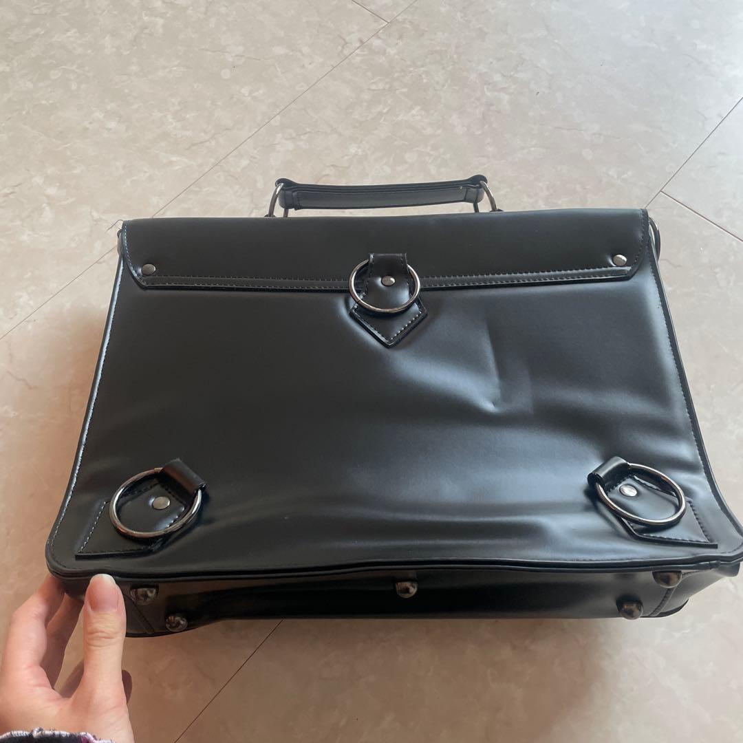 ブラックピースナウ　バック　黒　ブラック