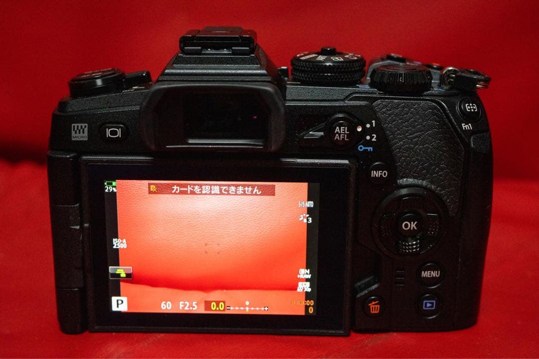 OLYMPUS E-M1 Mark II ミラーレス一眼カメラ