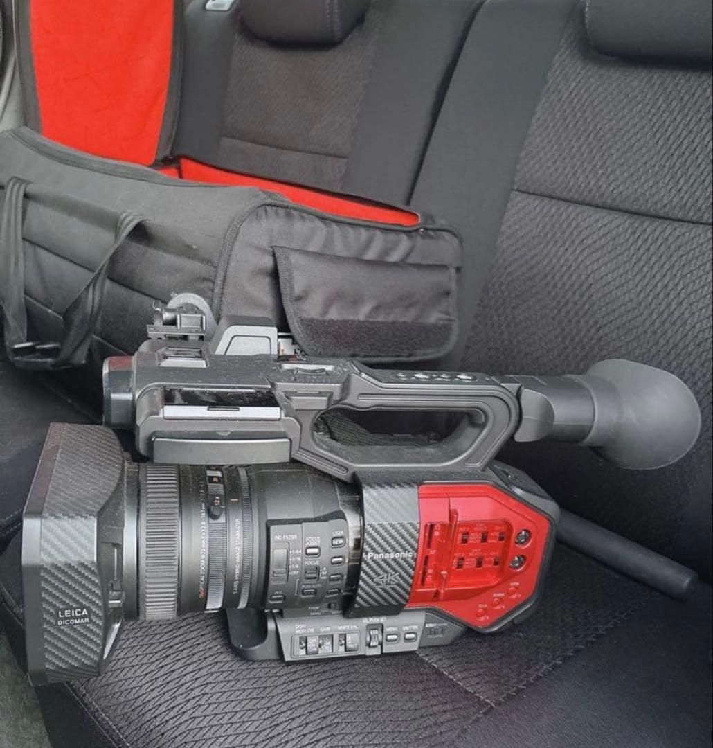 【数回のみ使用美品】＊ 業務用 ＊Panasonic ＊ AG-DVX200 ＊