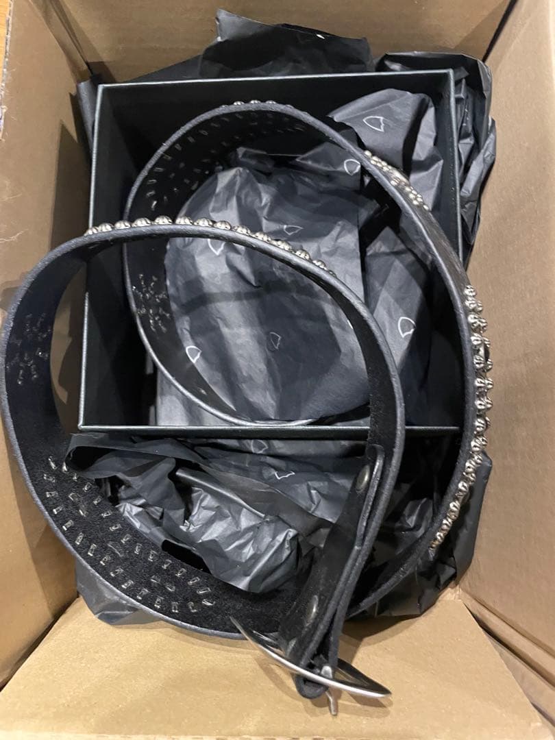 新品輸入品HTC スタッズ付き黒レザーベルトセット34