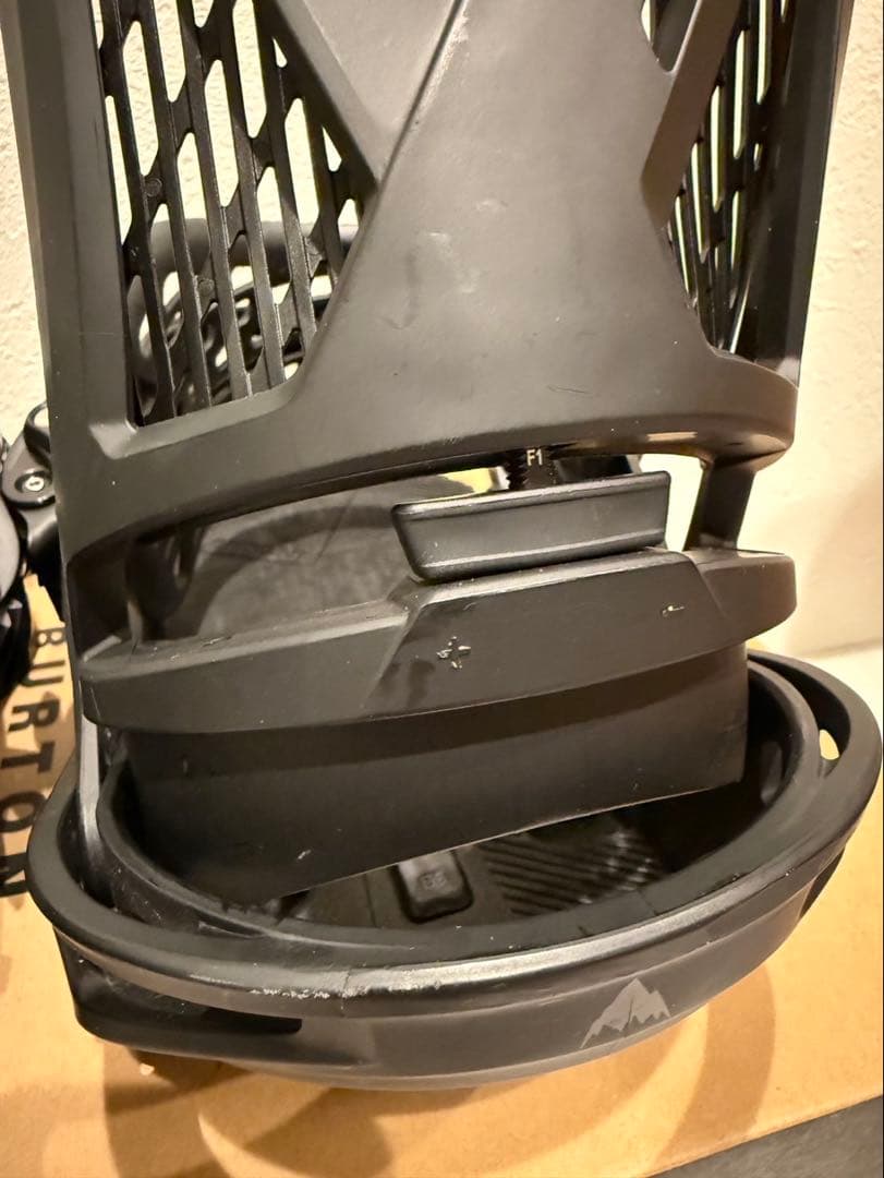 Burton Genesis Reflex M ブラック