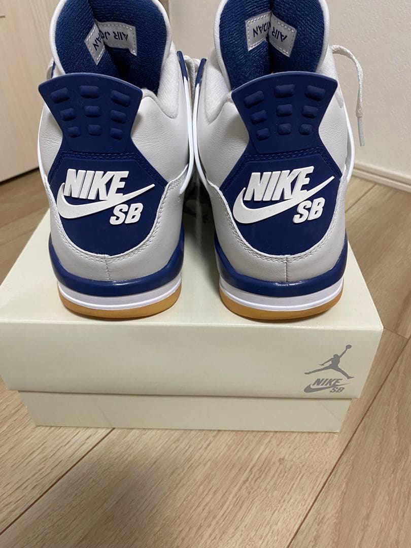 j*2様 Nike SB Air Jordan 4 ホワイト/ブルー　26.5セ