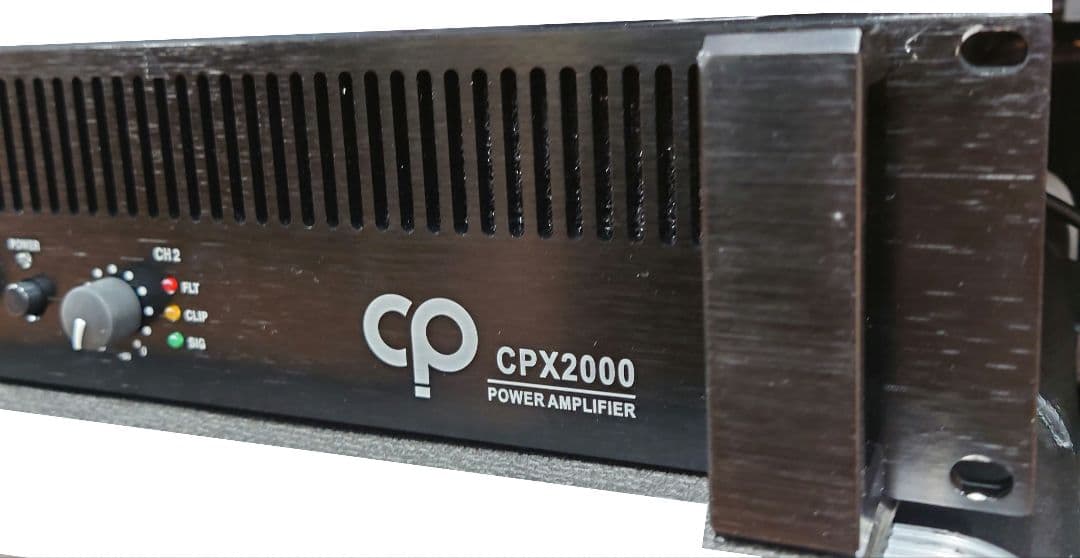 ■■CLASSIC PRO CPX2000 パワーアンプ