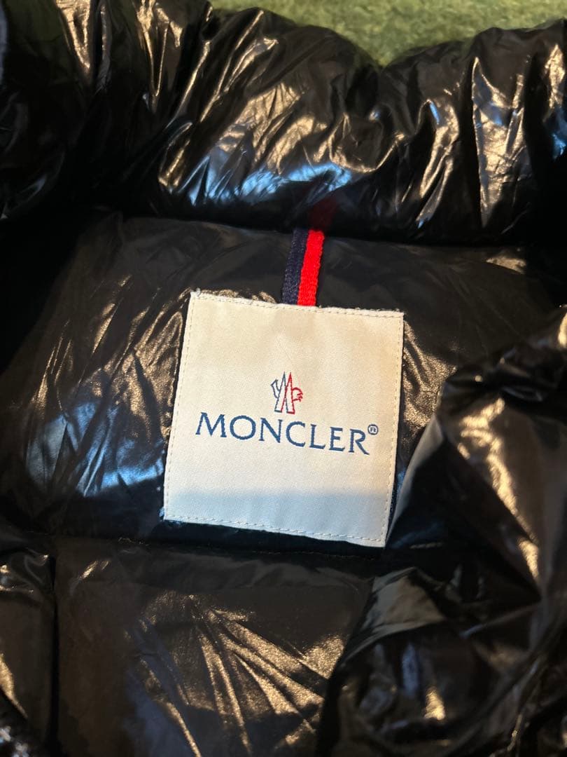 MONCLERダウンジャケット