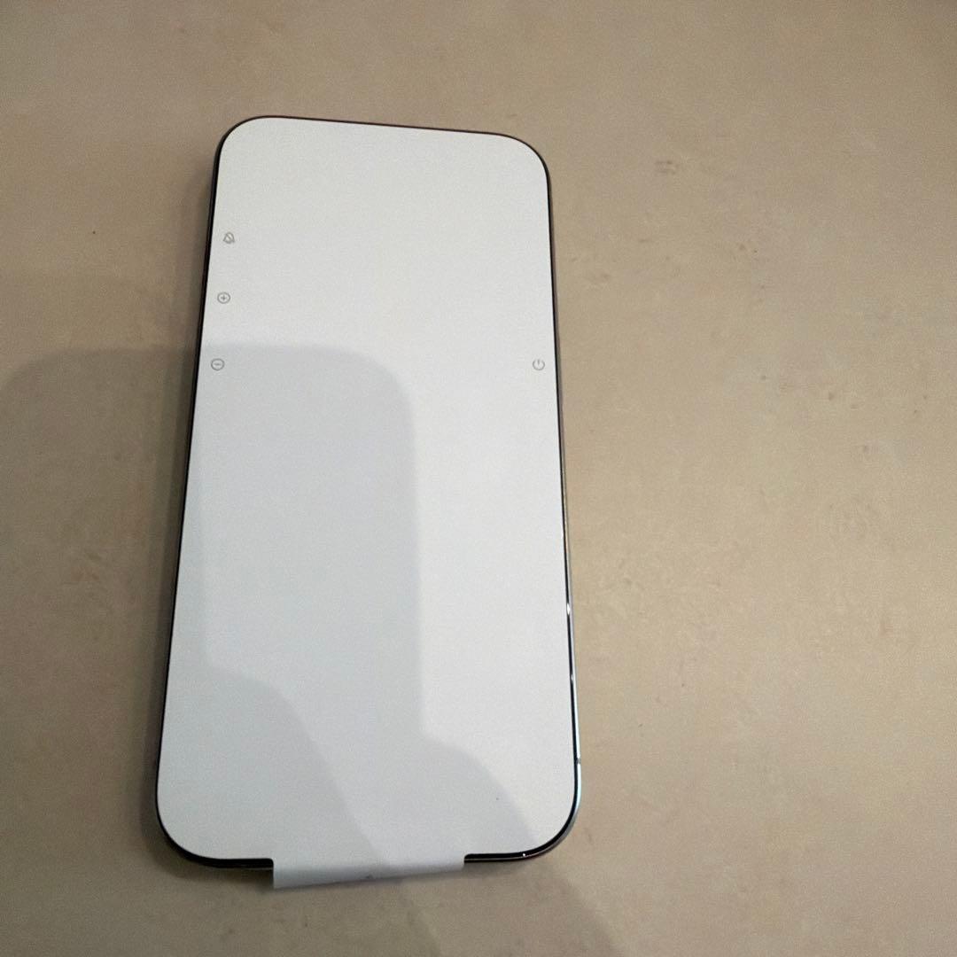 Apple iPhone 15Pro 256GBナチュラルチタニウム本体