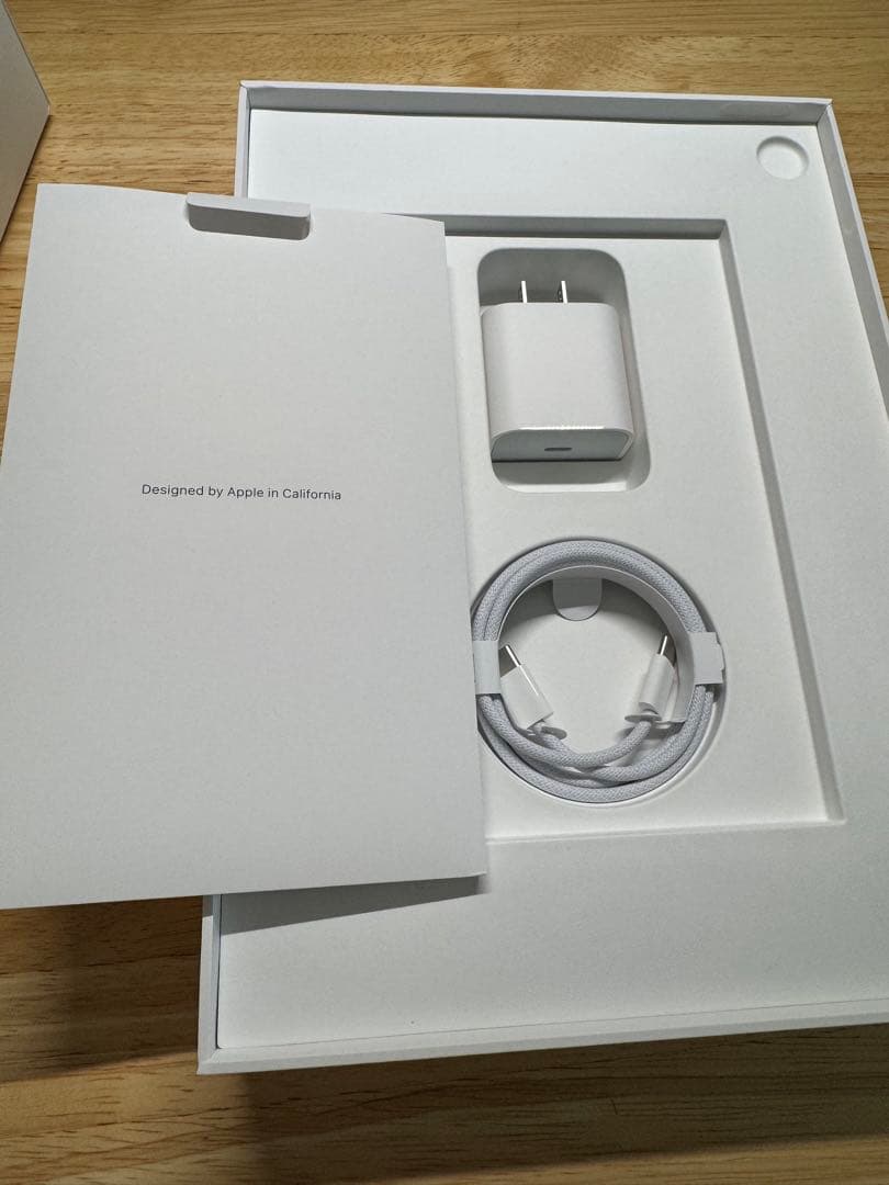 Apple iPad Air M2 128GB 第6世代 スターライト