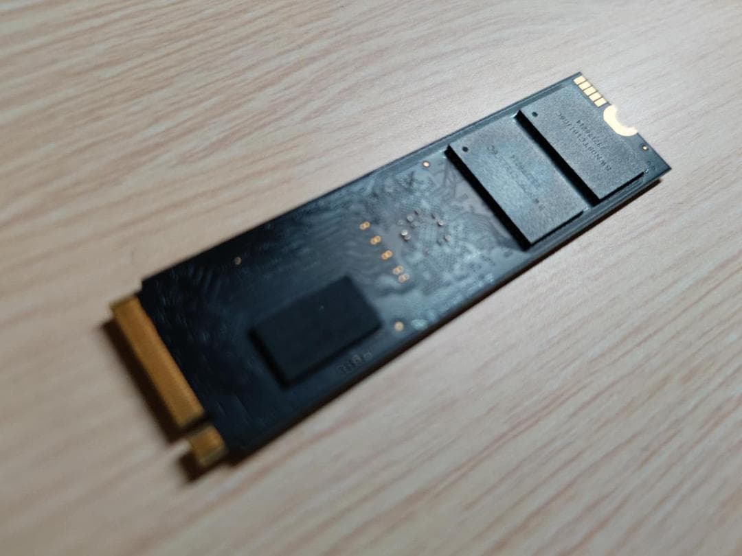 内蔵型SSD Predator GM7000 2TB NVMe PCIe4.0