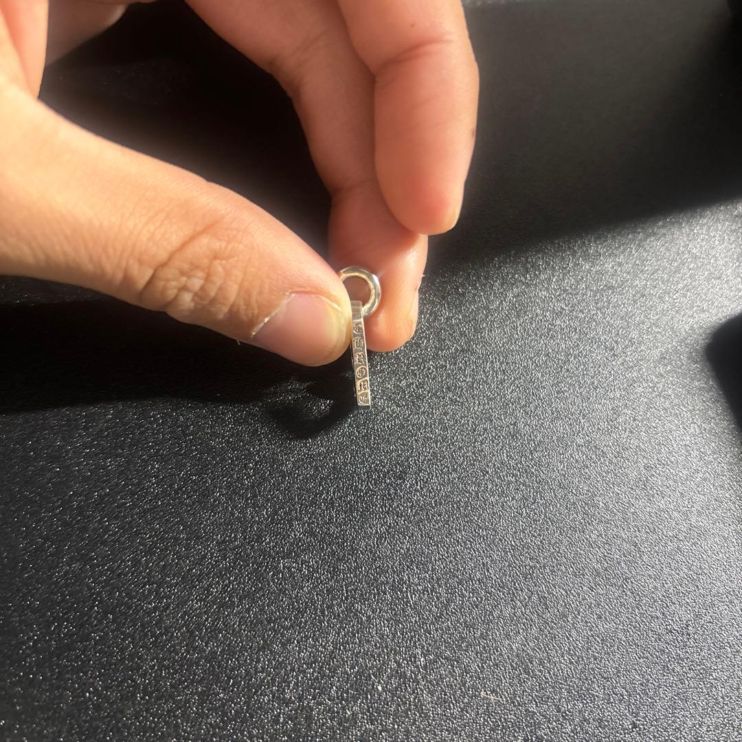 クロムハーツ タイニーカットアウトクロスドッグタグとロールチェーン