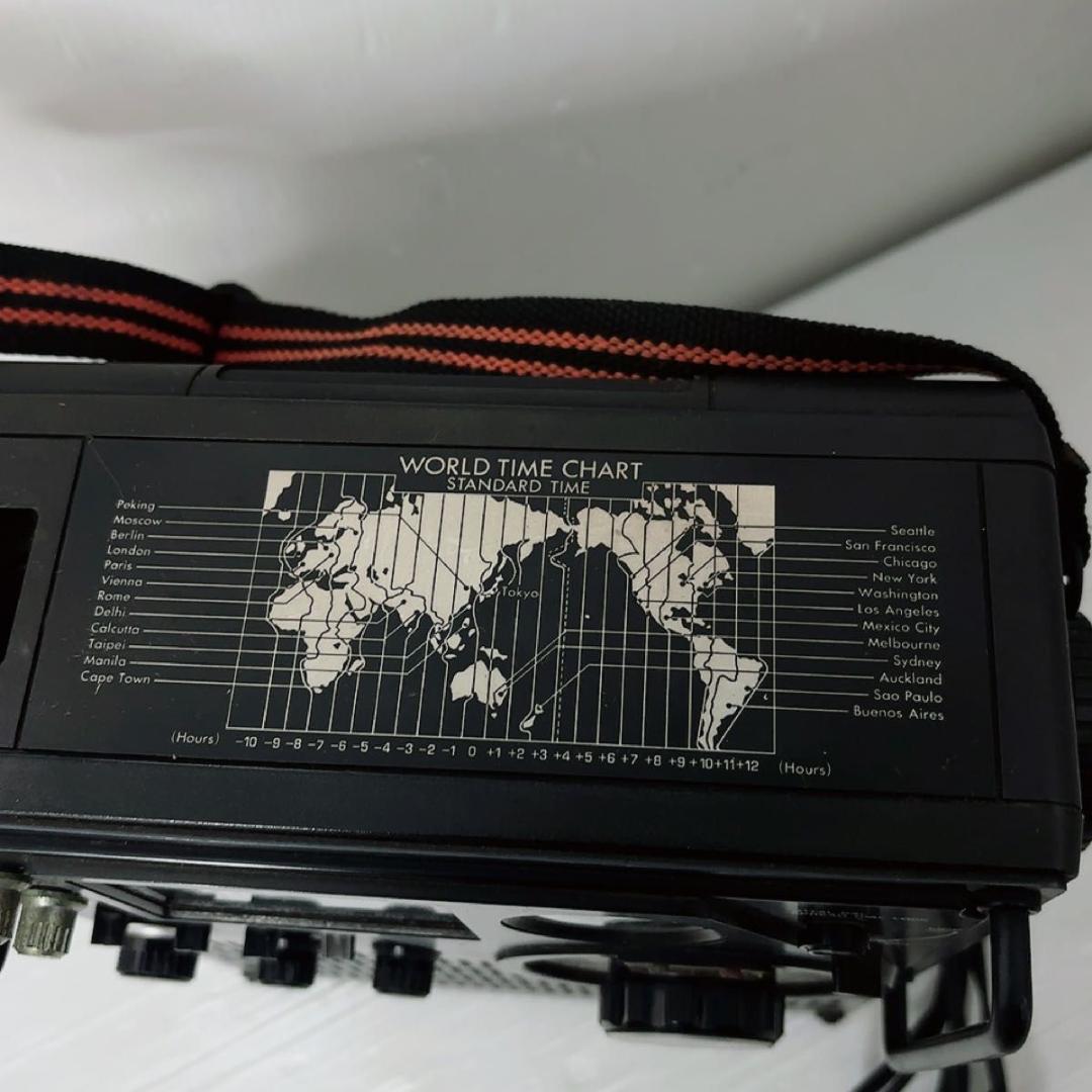 動作品　東芝　ラジオ　電源コード付き RP-2000F