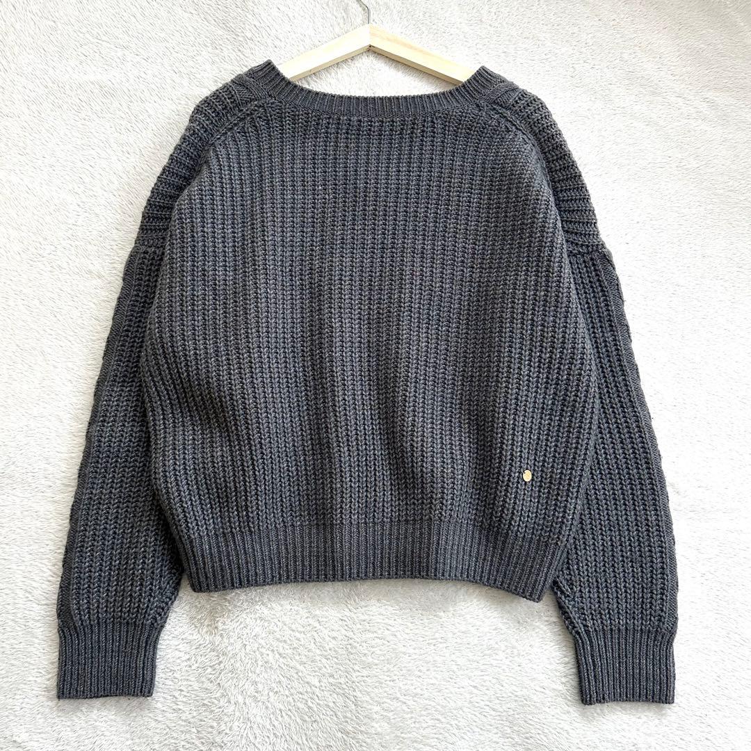 美品 MUVEIL パール袖 ケーブル編み ニット セーター Vネック 38