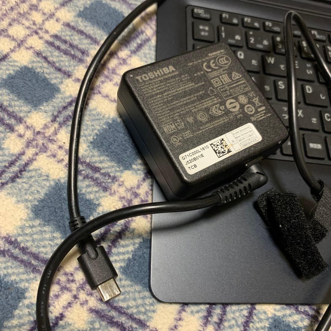 TOSHIBA タブレットD83DP