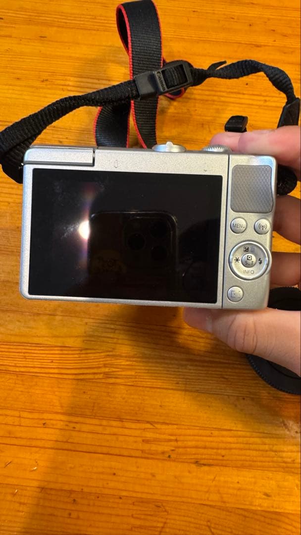 Canon EOS M100 箱付き