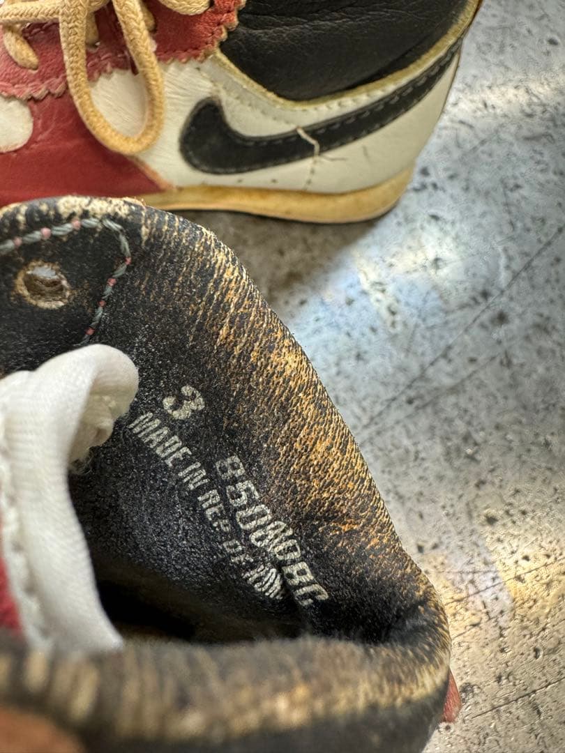 Nike Air Jordan Chicago 1985年　Baby