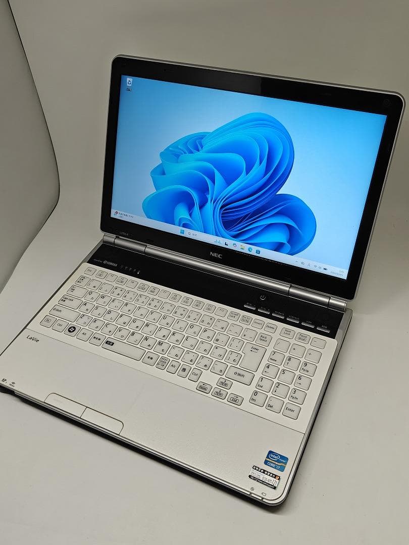 【NEC】爆速Corei7/新品SSD128GB ノートパソコン 8GB B4