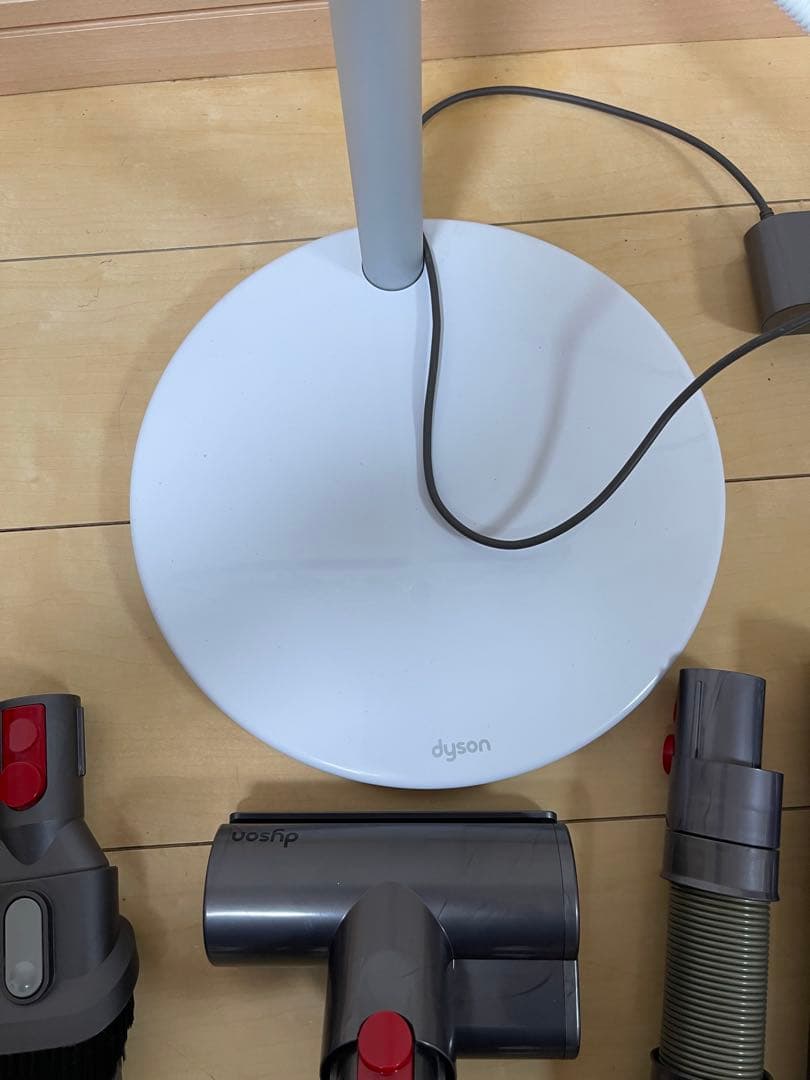 専用　ダイソン digital slim SV18 スタンド付け