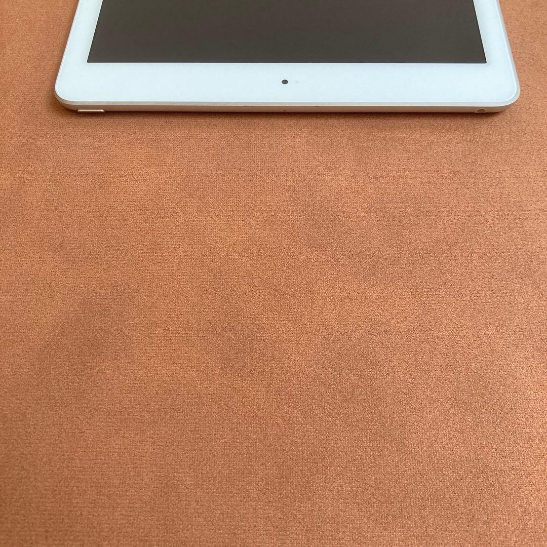 865 電池ほぼ新品☆比較的美品☆iPad6第6世代 32GB WIFIモデル☆