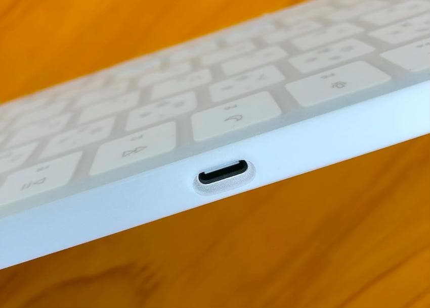 最新｜新品未使用｜USB-C｜Magic Keyboard｜Apple｜限定色