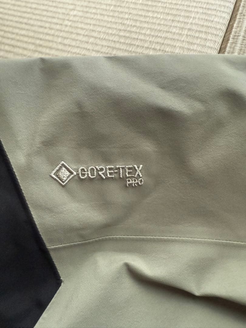 専用‼️アークテリクス　rush 希少カラー　M