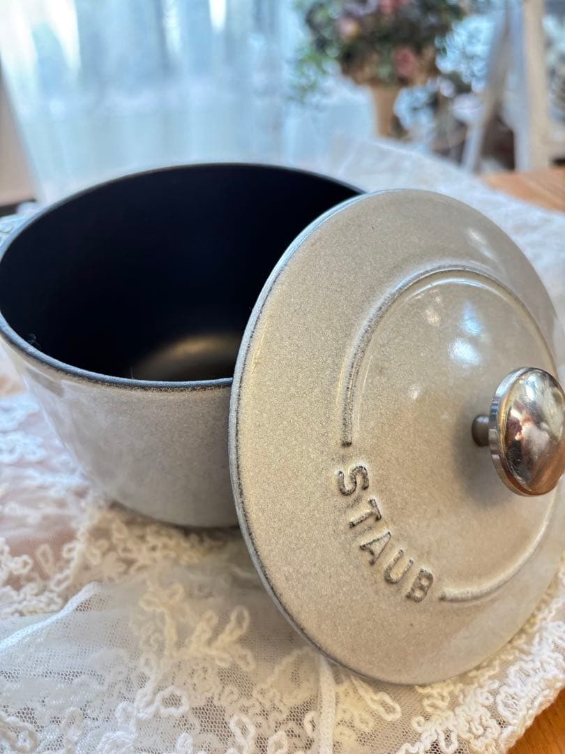 ストウブ鍋　12センチ　Sサイズ