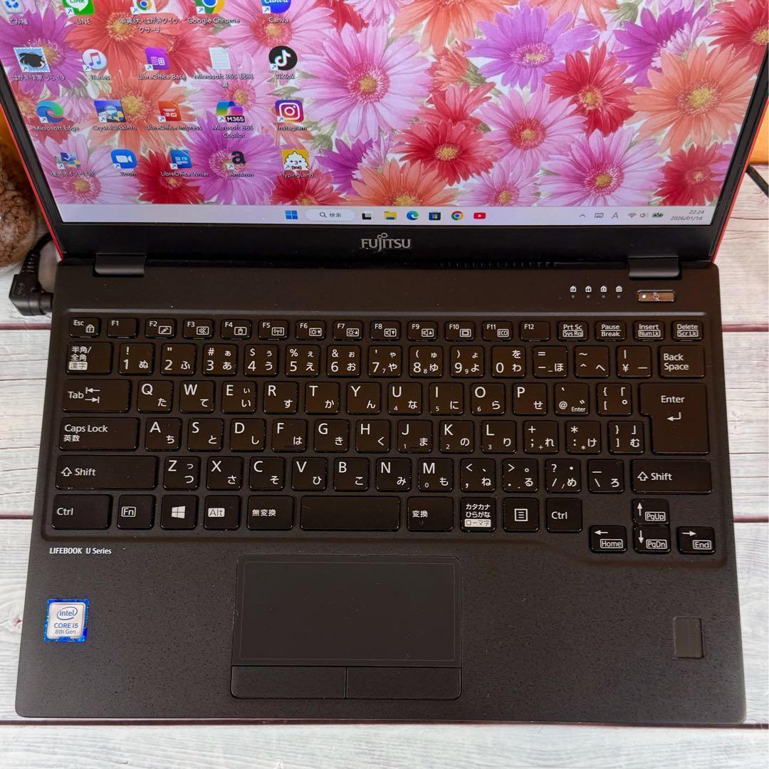 薄型コンパクトノートPC❣️第8世代Corei5☘️フルHD☘️SSD