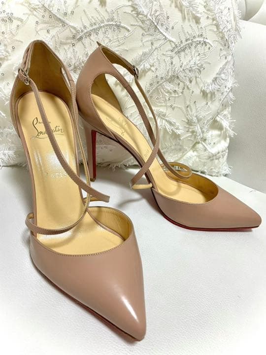 ルブタン ピンヒール ベージュ 39