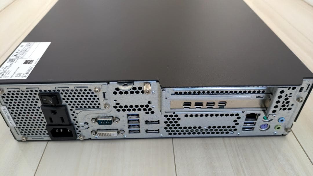 富士通 CELSIUS J550