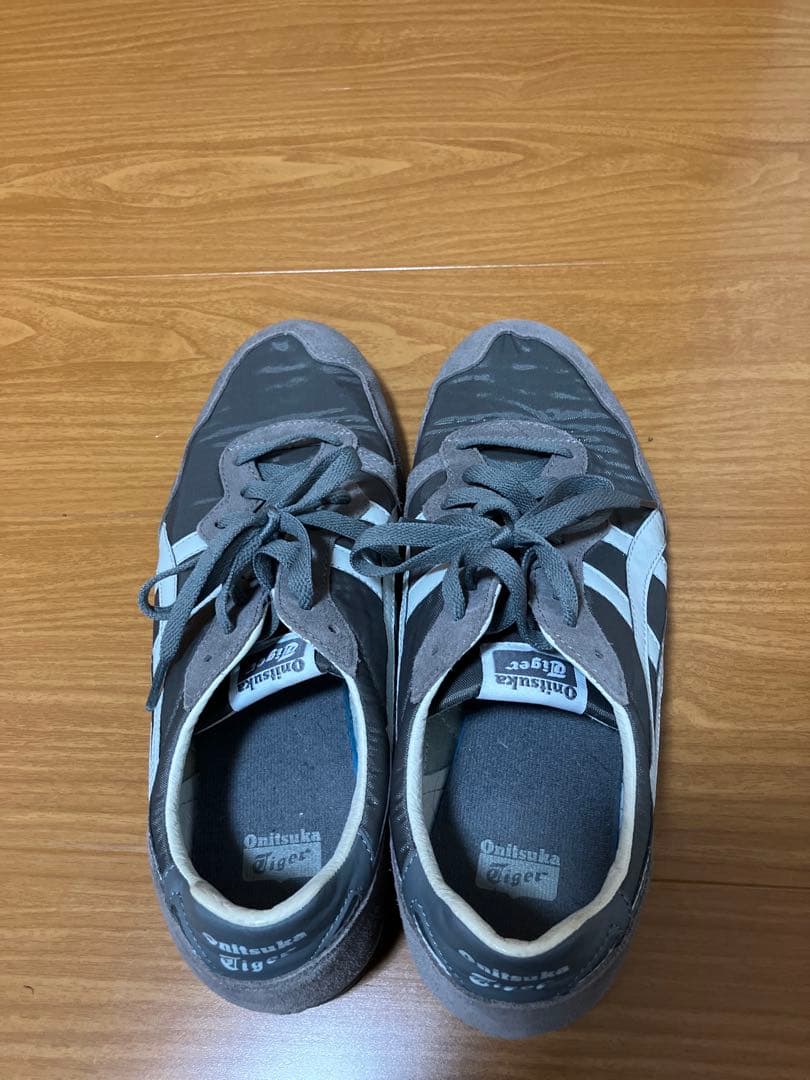 ミ*1様 Onitsuka Tiger グレー スニーカー　セラーノ　28.0セ