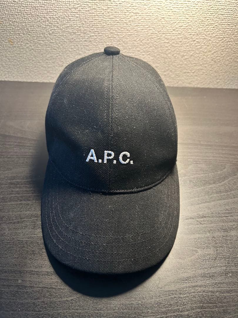 A.P.C.ロゴ刺繍ベースボールキャップ　56